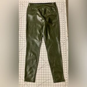 NWT Gap Women’s Size Small Deep Woods Faux Leather Legging Pants